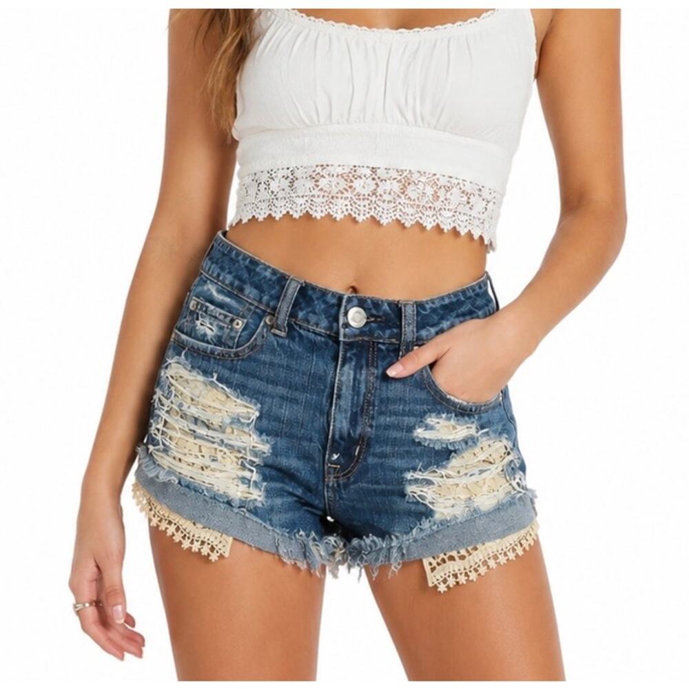 American Eagle HighRise Festival Lace Distressed Denim Shorts Size 2 Boho Cutoff